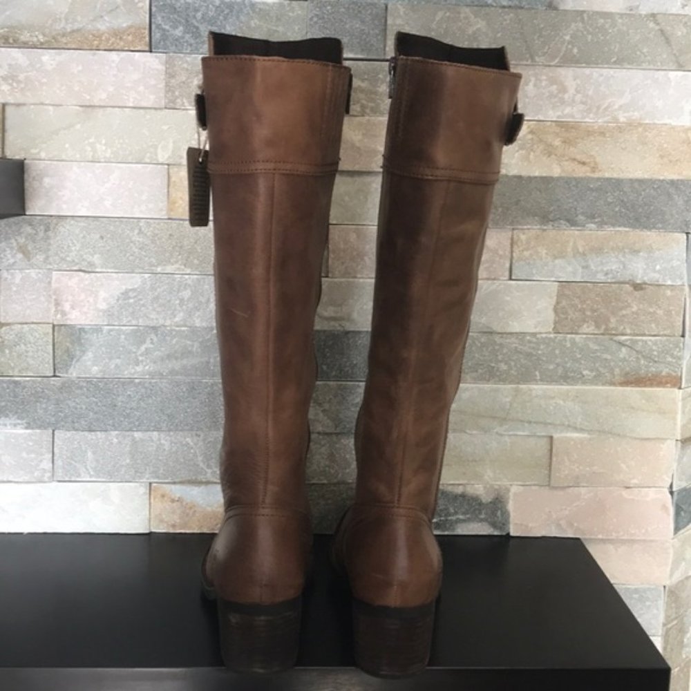 Born Fannar Leather Knee High Boot Wide Calf - Picture 7 of 13